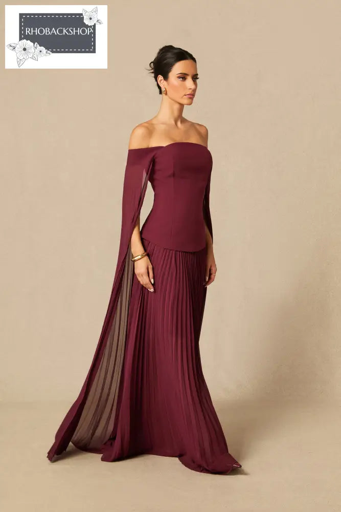 Shoulder Top & Pleated Skirt Set